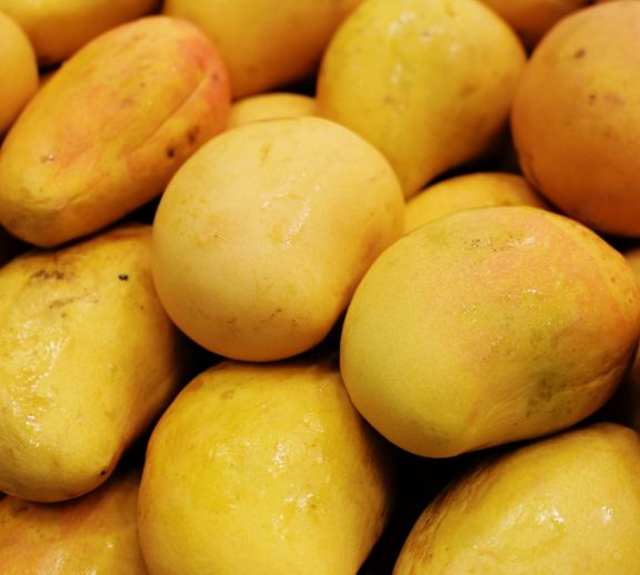 Fresh Mangoes